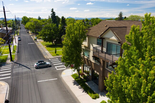 More details for 631 W Antler Ave, Redmond, OR - Office for Lease