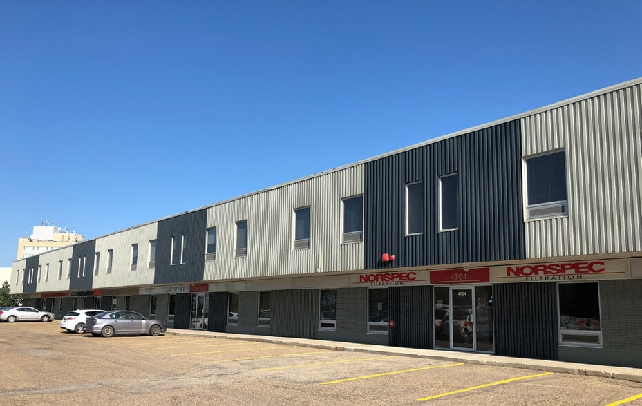 4630-4732 91st Ave NW, Edmonton, AB for lease - Building Photo - Image 3 of 4