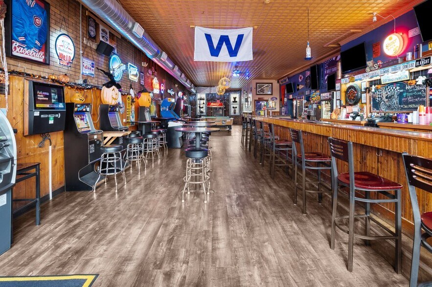 1708 State St, Bettendorf, IA à vendre - Photo du bâtiment - Image 3 de 12