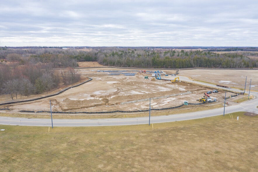 350 Hanlon Creek Blvd, Guelph, ON à louer - Photo de construction - Image 2 de 3