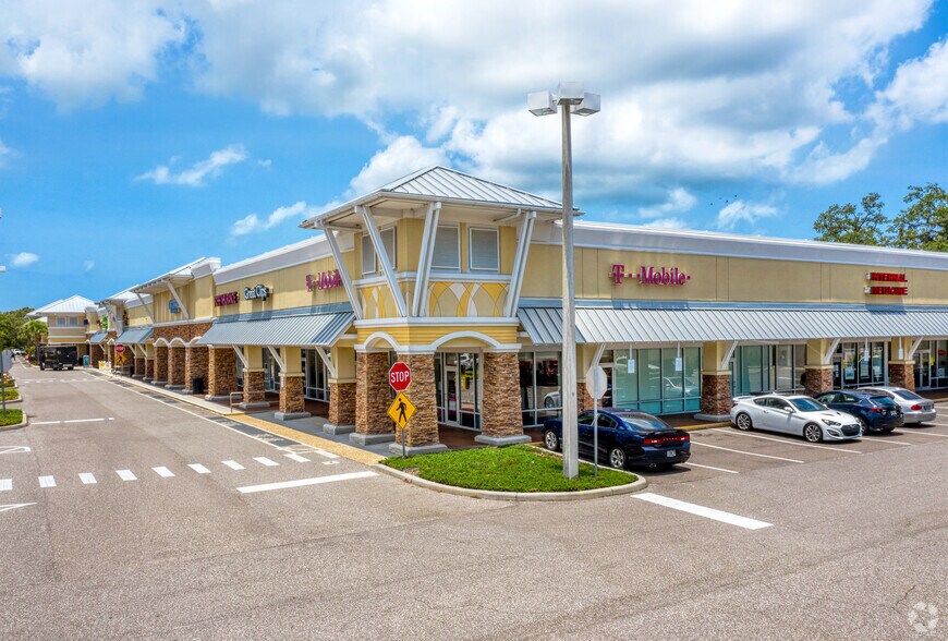 902 Curlew Rd, Dunedin, FL à louer - Photo du bâtiment - Image 1 de 1
