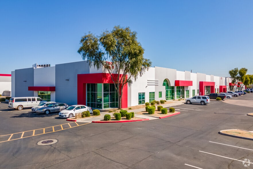7150 W Roosevelt St, Phoenix, AZ à louer - Photo du bâtiment - Image 2 de 18