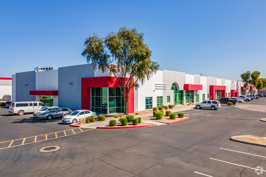 7150 W Roosevelt St, Phoenix, AZ à louer - Photo du bâtiment - Image 3 de 7