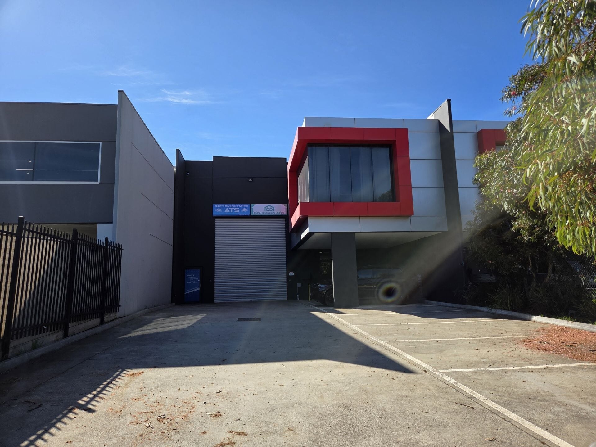 18 Ravenhall Way, Ravenhall for lease Primary Photo- Image 1 of 2