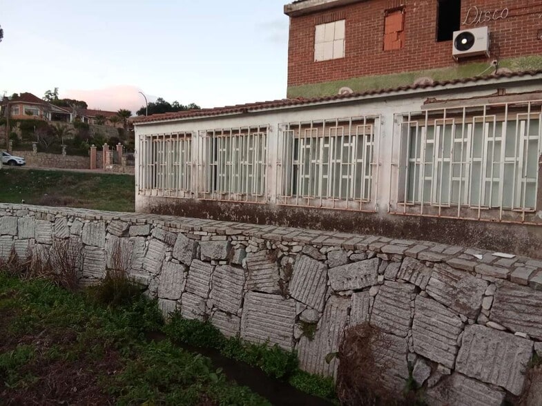 Retail in Pelayos de la Presa, Madrid for sale - Primary Photo - Image 2 of 3