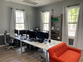 11800 Chester Village Dr, Chester, VA for lease Interior Photo- Image 2 of 3