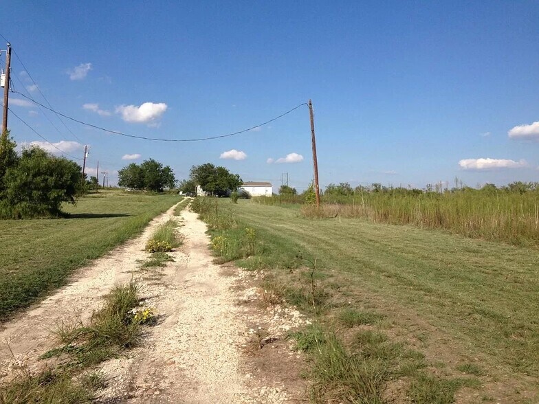 16200 Fagerquist Rd, Del Valle, TX à vendre - Aérien - Image 2 de 4