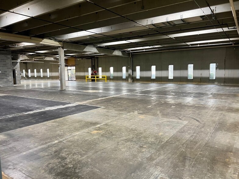 188 Brooke Rd, Winchester, VA for lease - Interior Photo - Image 1 of 19