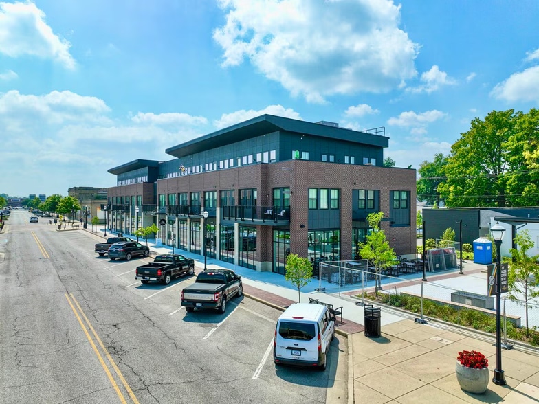 1302 Main St, Speedway, IN for lease - Primary Photo - Image 1 of 2