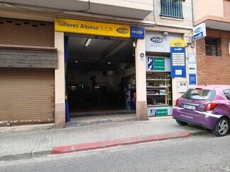 Plus de détails pour Multi-résidentiel à vendre