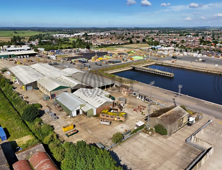 Cross Bank Rd, Kings Lynn for lease - Building Photo - Image 3 of 5