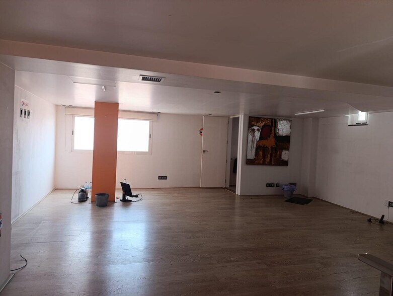 Calle Pinatar, 1, Murcia, Murcia for sale - Interior Photo - Image 2 of 9