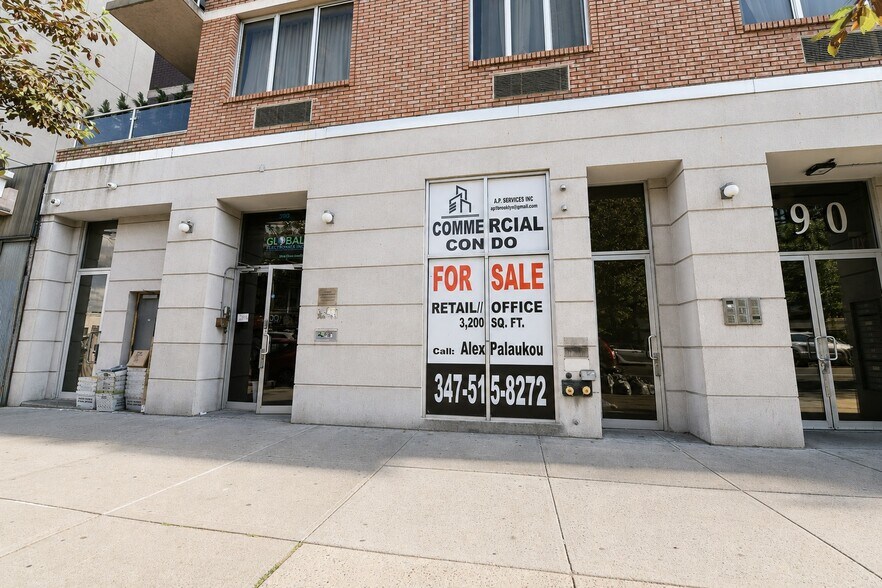 390 Kings Hwy, Brooklyn, NY à vendre - Photo du bâtiment - Image 3 de 20