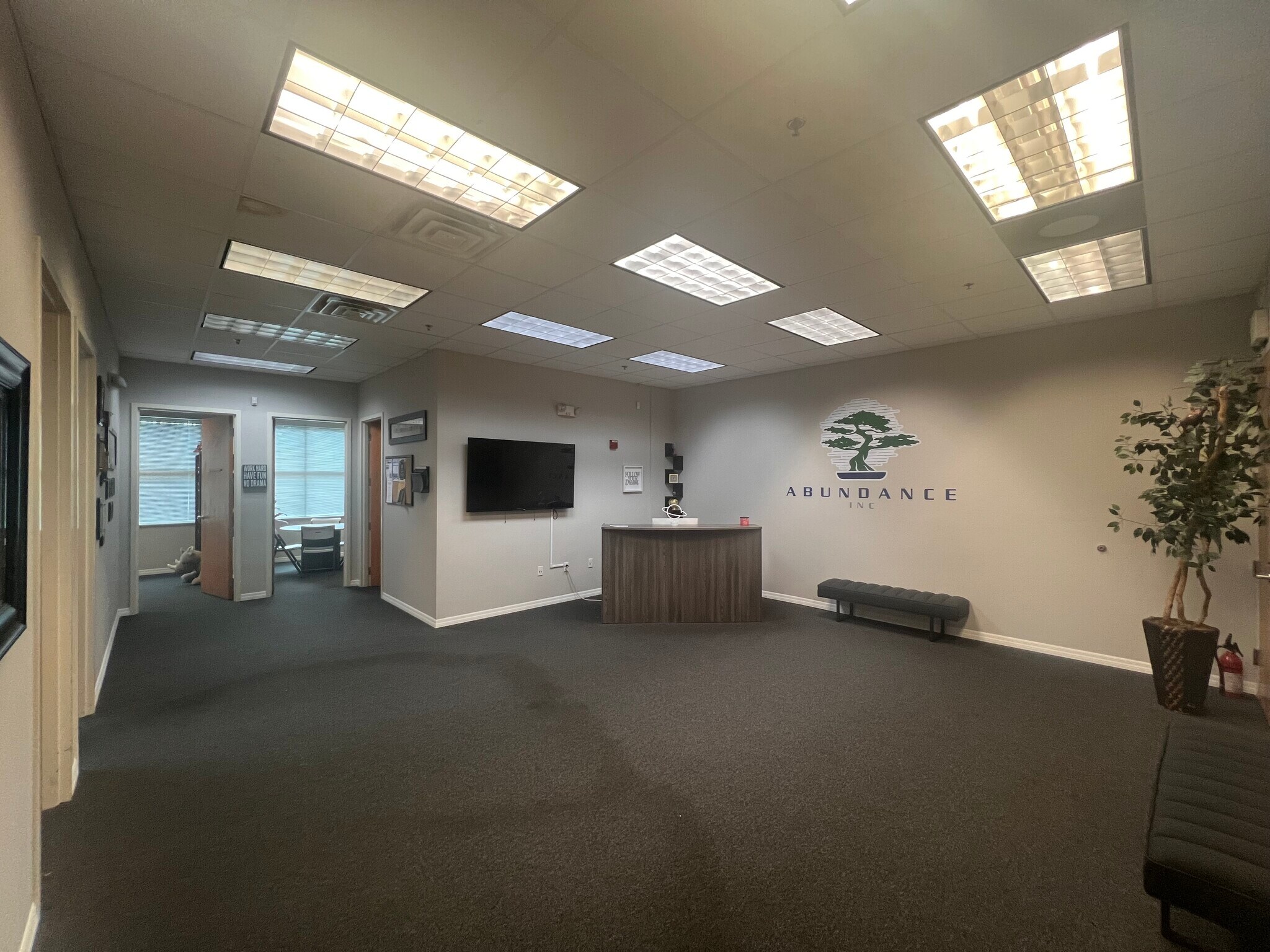 1277 N Semoran Blvd, Orlando, FL for lease Interior Photo- Image 1 of 6