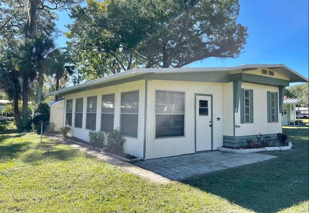 8400 W Miss Maggie Dr, Homosassa, FL for sale Primary Photo- Image 1 of 6