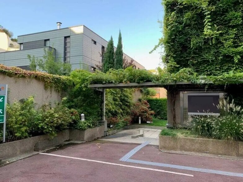 56 Rue De Billancourt, Boulogne-Billancourt à louer - Photo du bâtiment - Image 3 de 10