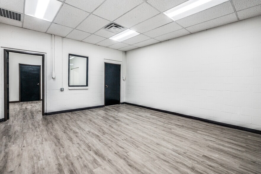 2911 Edith Ln, Haltom City, TX à vendre - Photo intérieure - Image 3 de 12