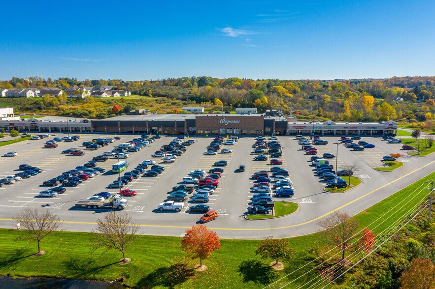 4276 Lakeville Rd, Geneseo, NY à louer - Photo du bâtiment - Image 2 de 41