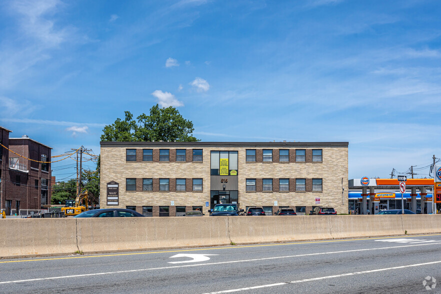 515 Providence Hwy, Dedham, MA for lease - Building Photo - Image 1 of 10