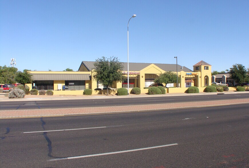 1727 N Arizona Ave, Chandler, AZ à louer - Photo du bâtiment - Image 1 de 5