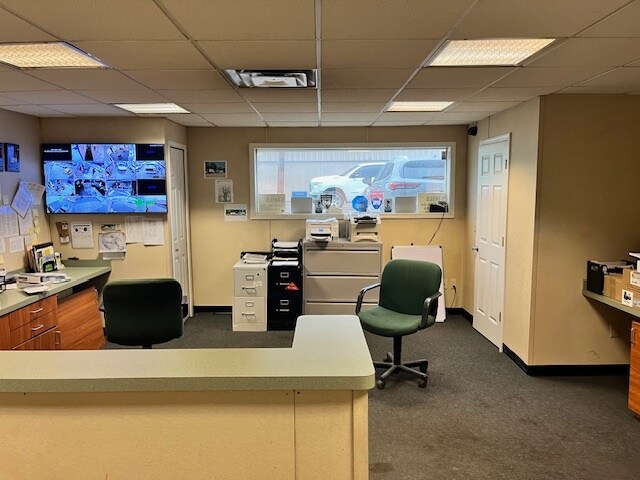 21201 Telegraph Rd, Southfield, MI à louer - Photo du bâtiment - Image 2 de 23