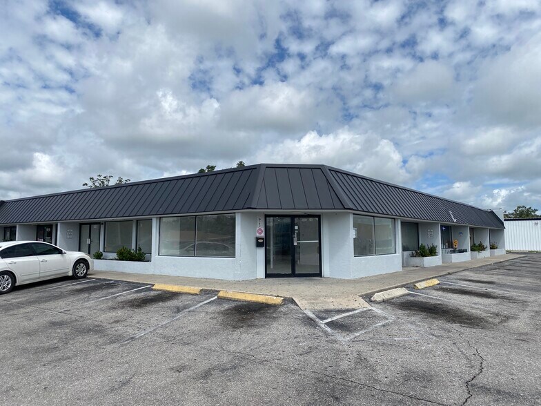 917-923 E Oak St, Arcadia, FL à louer - Photo du bâtiment - Image 1 de 10