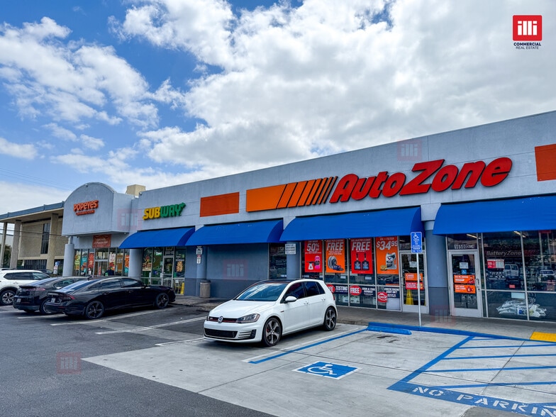 16500-16530 Sherman Way, Van Nuys, CA à louer - Photo du bâtiment - Image 2 de 7