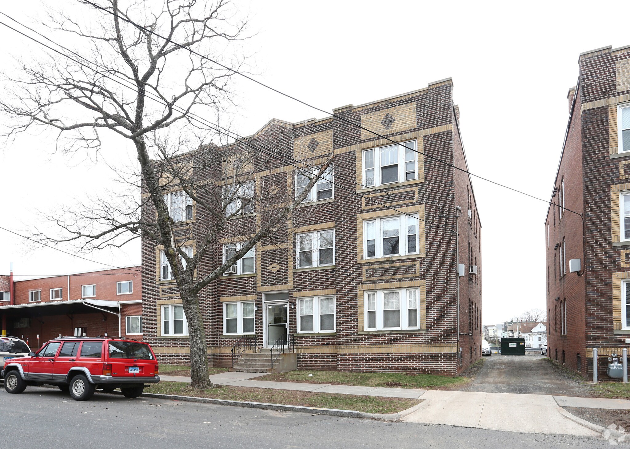 393-395 Park St, New Britain, CT à vendre Photo principale- Image 1 de 4