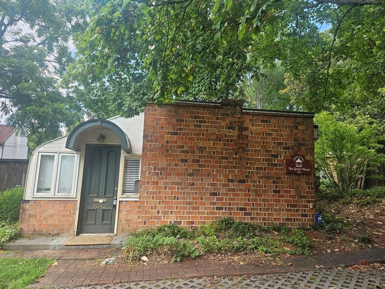 1012 W Fifth St, Winston-Salem, NC for lease - Building Photo - Image 2 of 8