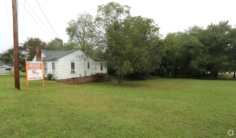 10812 N Main St, Archdale, NC for sale - Primary Photo - Image 1 of 10
