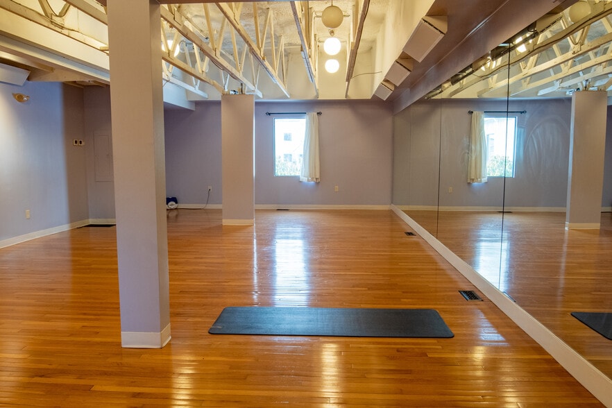 260 Western Ave, South Portland, ME for sale - Building Photo - Image 3 of 11