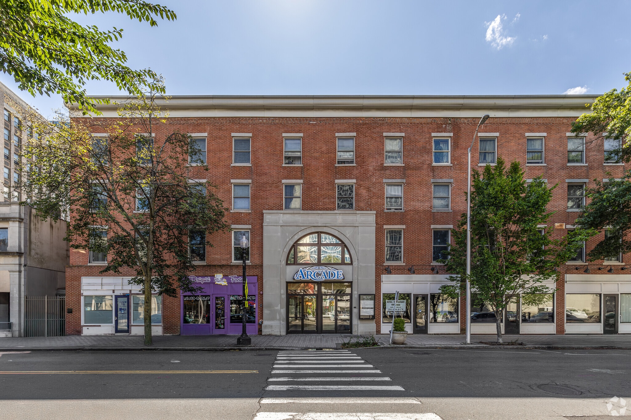 1001 Main St, Bridgeport, CT for lease Building Photo- Image 1 of 8