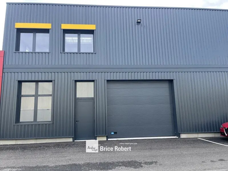 53 Avenue Carnot, Neuville-sur-Saône for lease Building Photo- Image 1 of 5