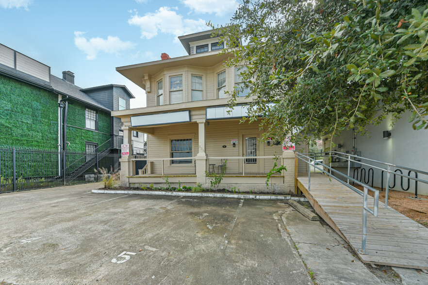 239 Westheimer Rd, Houston, TX for sale - Building Photo - Image 2 of 50