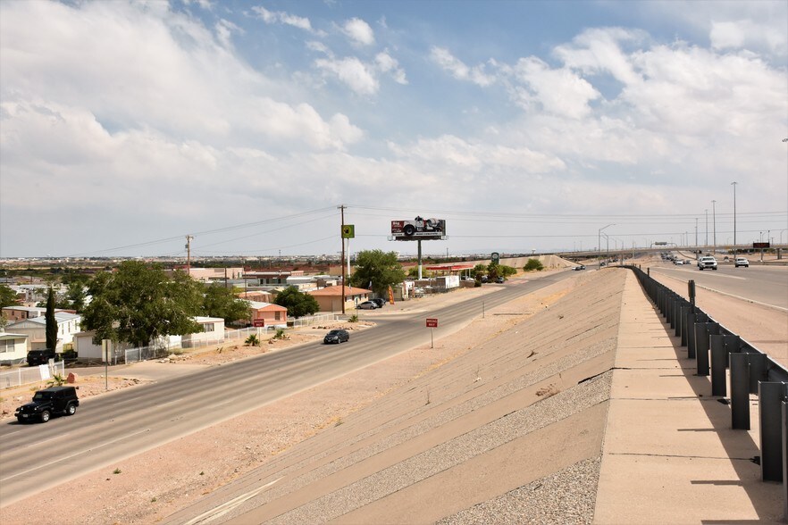 7800 N Gateway Blvd, El Paso, TX for sale - Primary Photo - Image 1 of 20