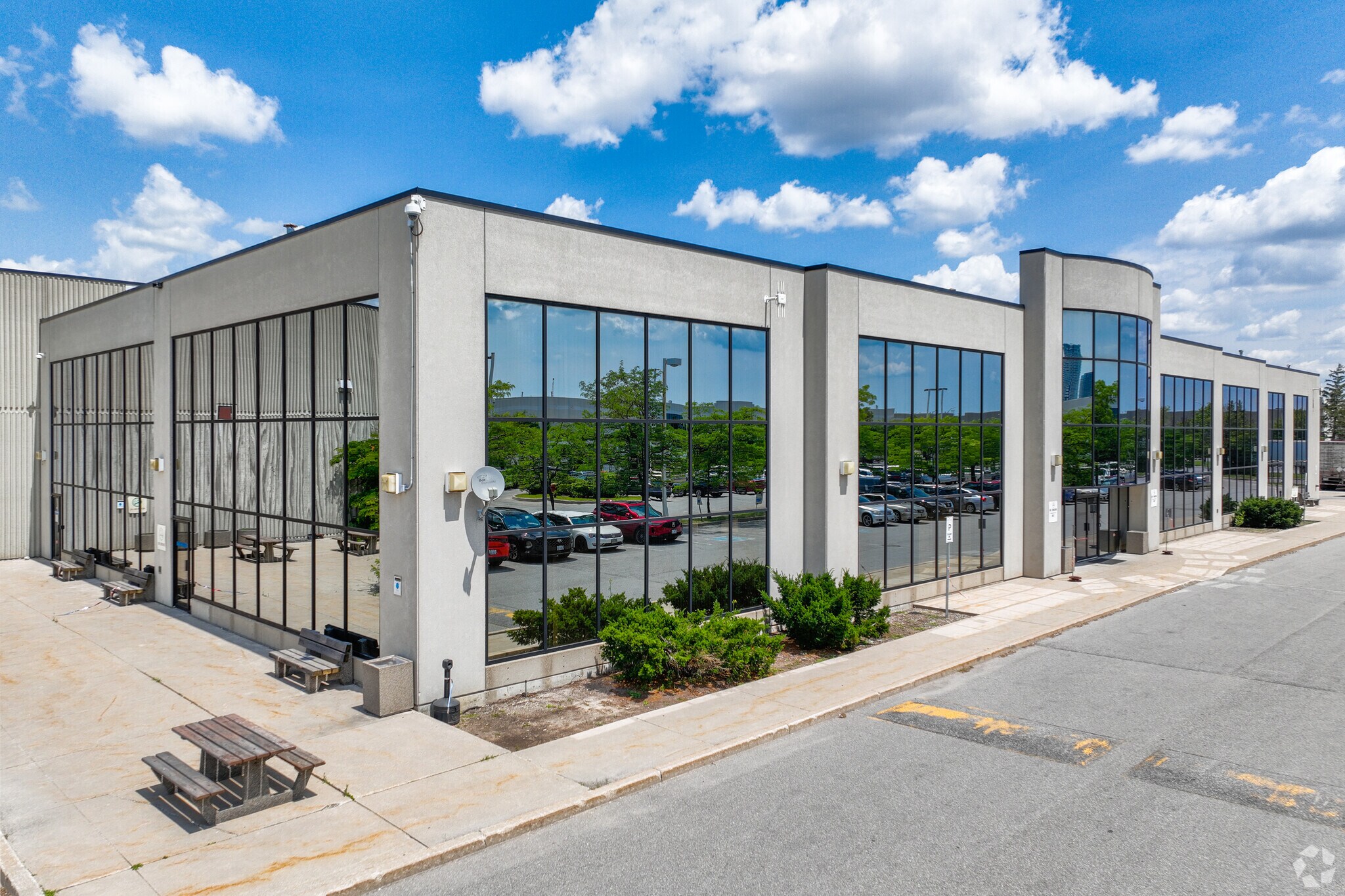 336 Courtland Ave, Vaughan, ON à vendre Photo du bâtiment- Image 1 de 1