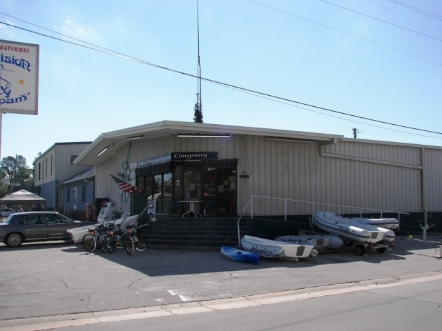 301 Hodges St, Oriental, NC à vendre - Photo du bâtiment - Image 3 de 7