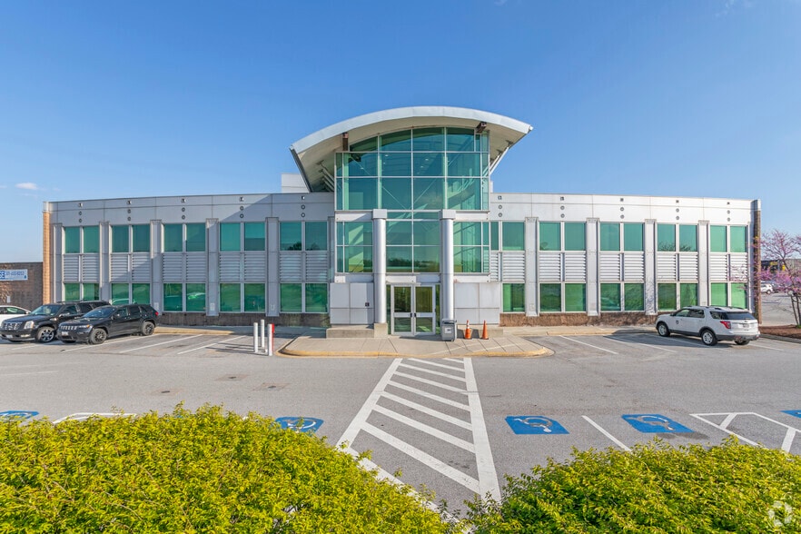 1001 Aviation Blvd, Baltimore, MD for lease - Building Photo - Image 2 of 6