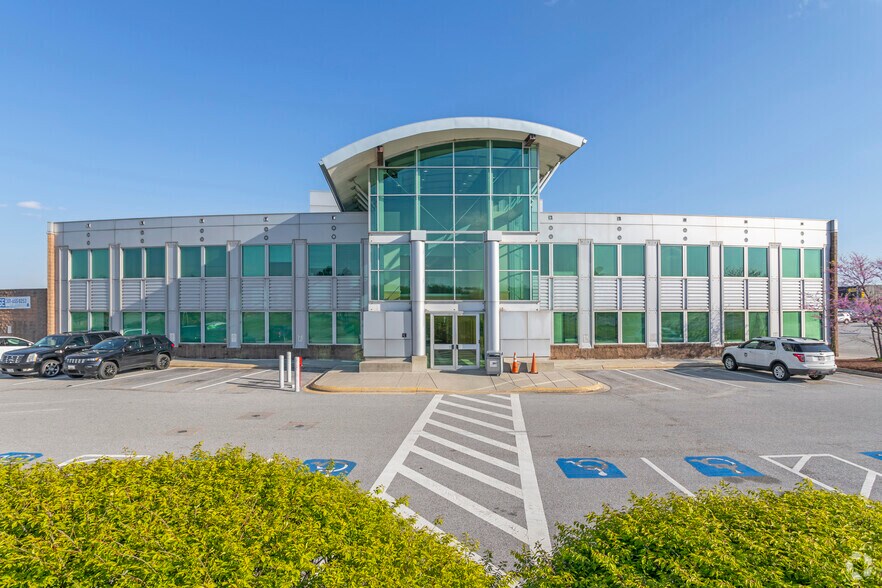 1001 Aviation Blvd, Baltimore, MD à louer - Photo du bâtiment - Image 2 de 6