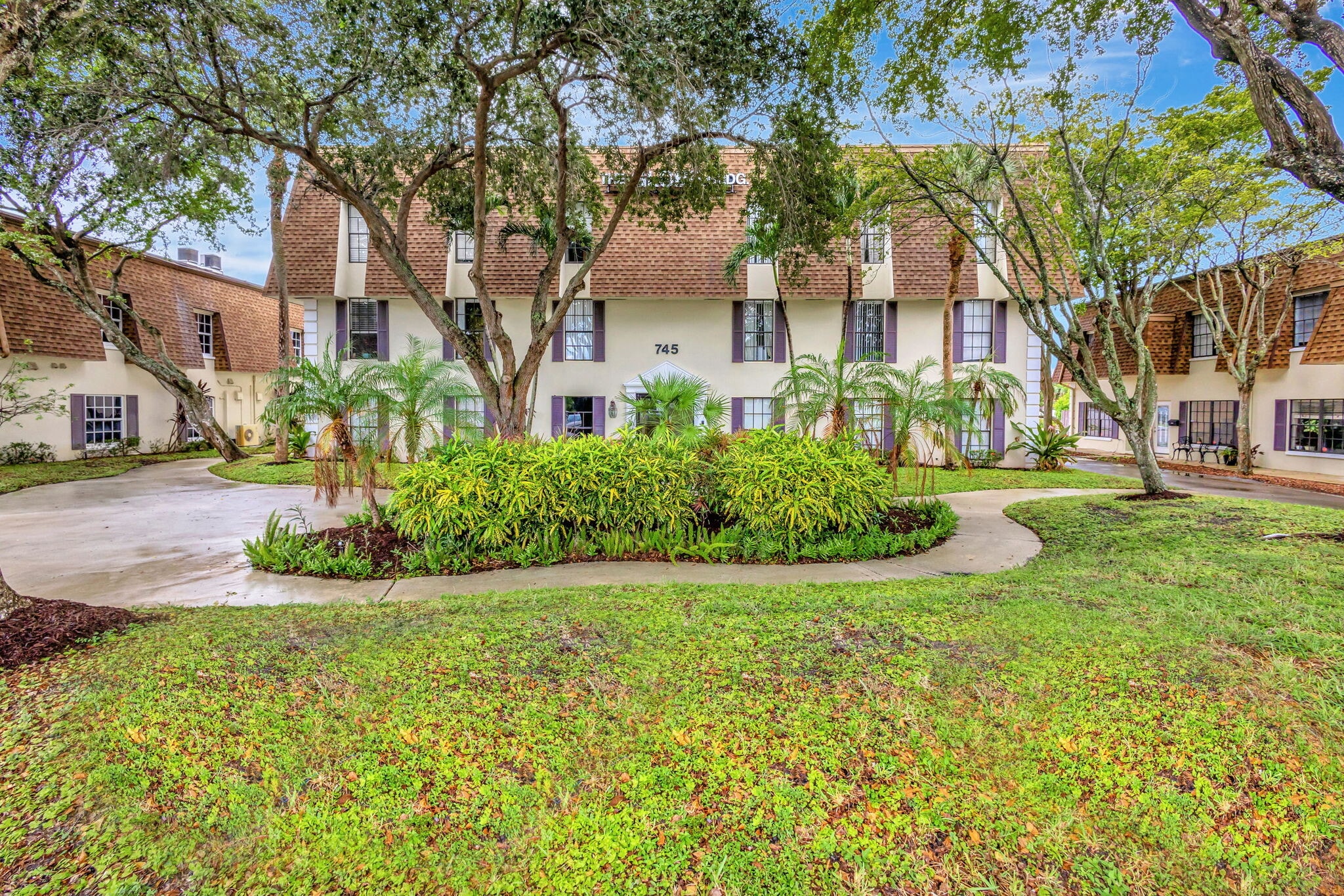 745 Us Highway 1, North Palm Beach, FL for lease Building Photo- Image 1 of 9