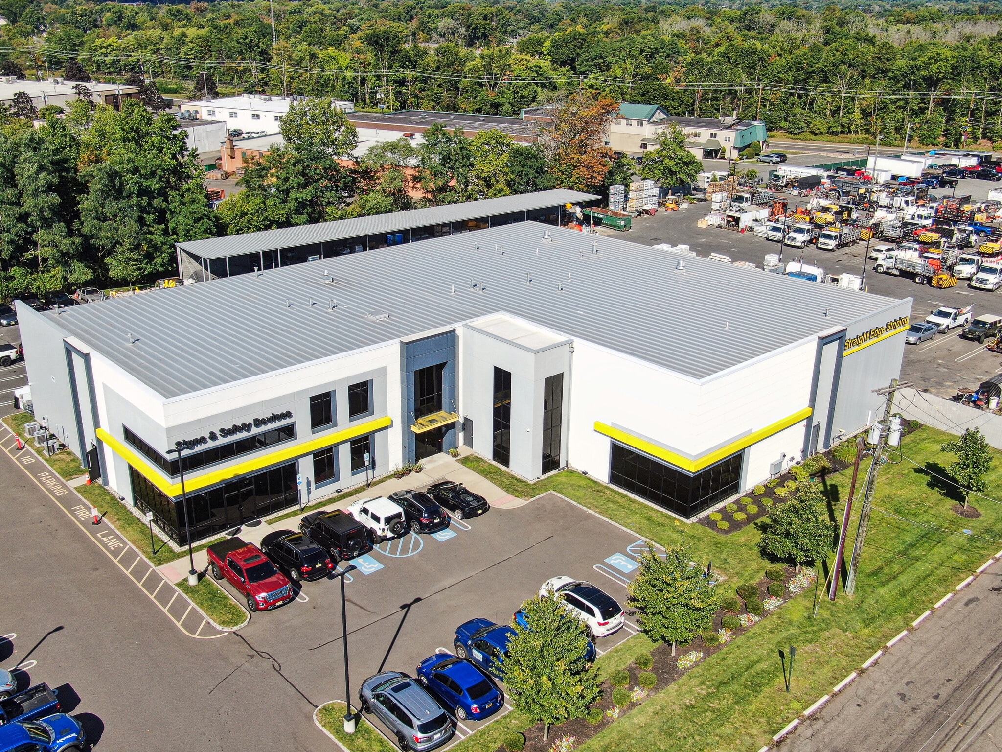 201 Wilton Ave, Middlesex, NJ for lease Primary Photo- Image 1 of 10