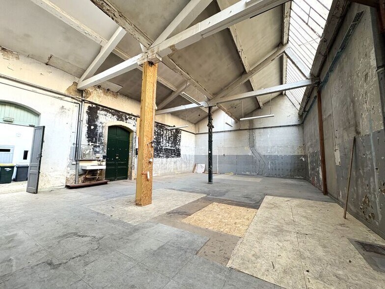59 Avenue Félix Faure, Lyon for lease - Interior Photo - Image 2 of 4