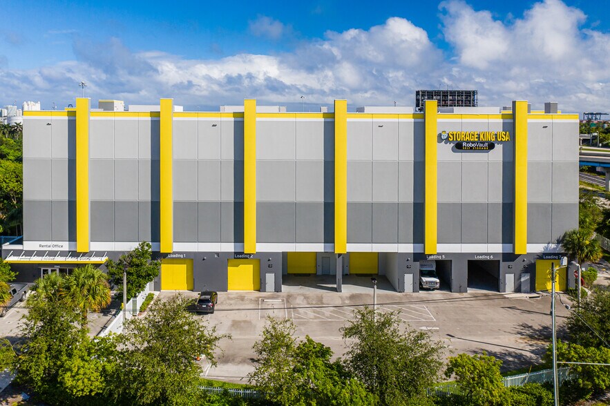 3340 SE 6th Ave, Fort Lauderdale, FL à louer - Photo du bâtiment - Image 2 de 6