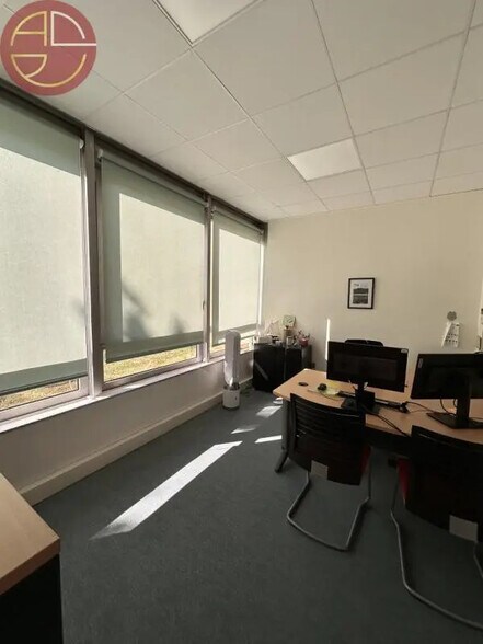 Bureau dans Balma à louer - Photo du bâtiment - Image 2 de 11