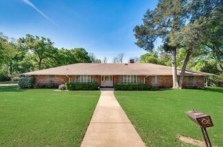 More details for 722 E Wheatland Rd, Duncanville, TX - Office for Sale