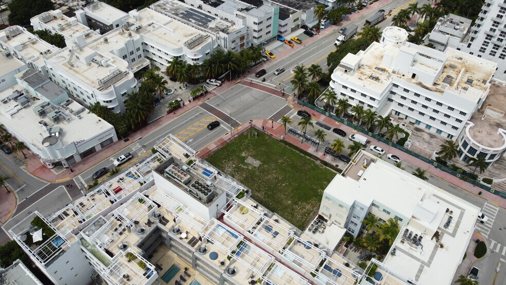 1475 Collins Ave, Miami Beach, FL à vendre - Aérien - Image 3 de 4