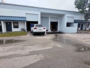 1533-1717 SW 1st Way, Deerfield Beach, FL for lease Interior Photo- Image 2 of 12