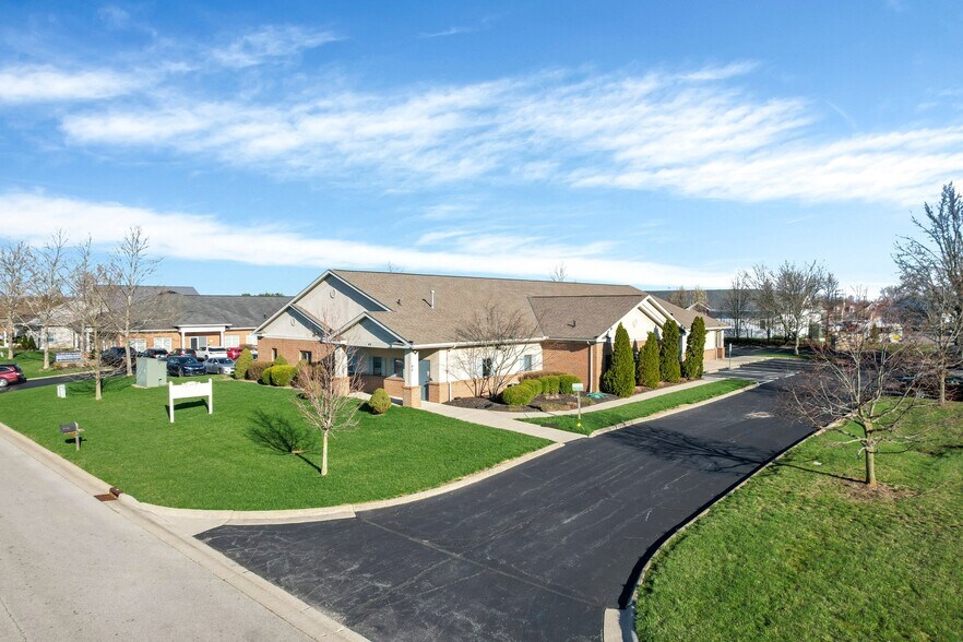 40 Clairedan Dr, Powell, OH à louer - Photo du bâtiment - Image 2 de 37