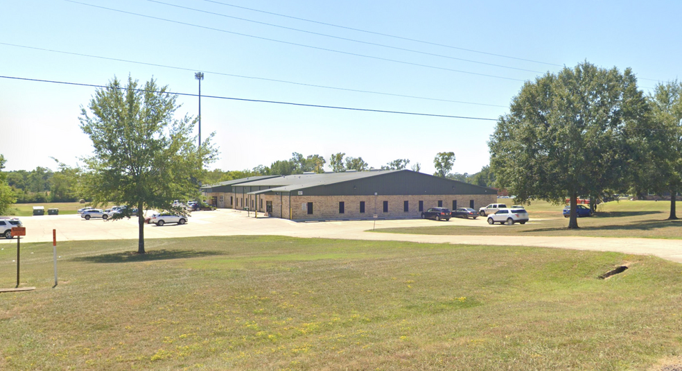 2027 N Stallings Dr, Nacogdoches, TX à vendre - Photo du bâtiment - Image 1 de 1