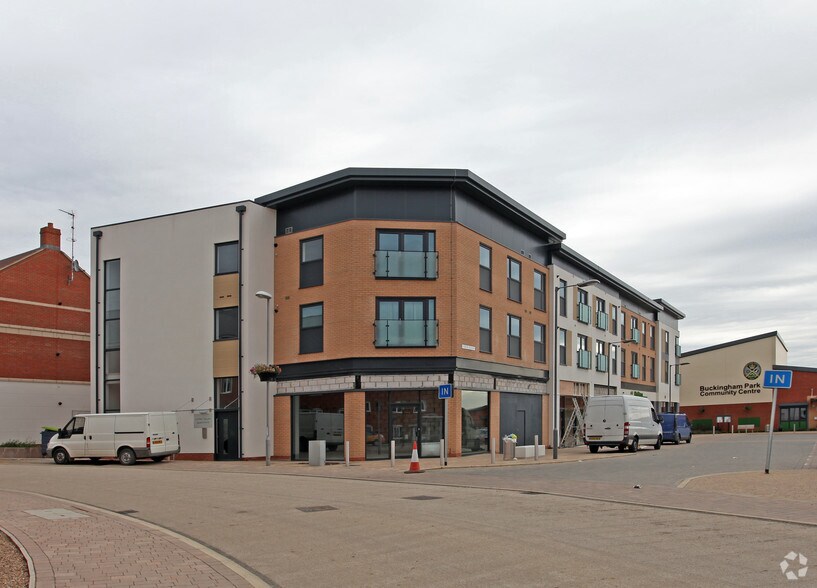 Prince Rupert Dr, Aylesbury à louer - Photo du bâtiment - Image 3 de 3